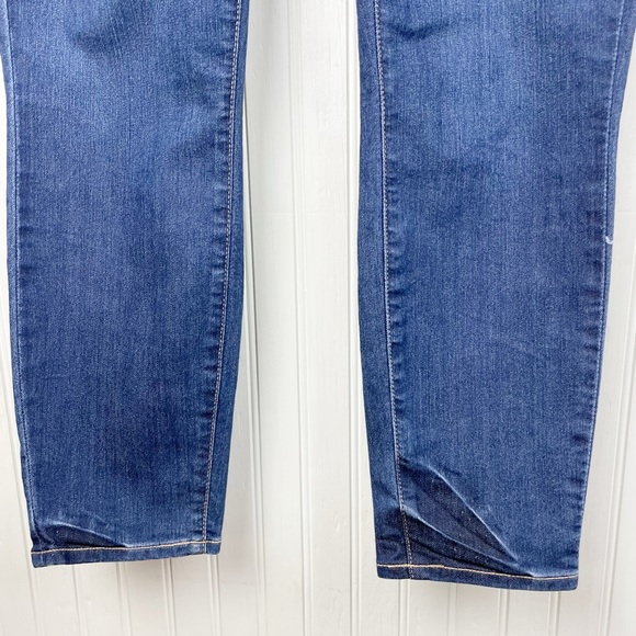 Paige Denim Verdugo Crop Dark Wash Zach Distressed Jeans Women's Size 31 - Picture 4 of 8